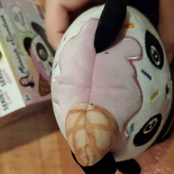 Moriah Elizabeth Sprinkle Panda Mini Mystery Plush Series 2 - Picture 7 of 10